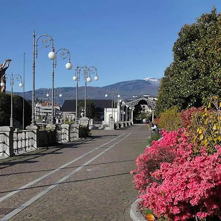 C'Era Una Volta Verbania Интра Экстерьер фото
